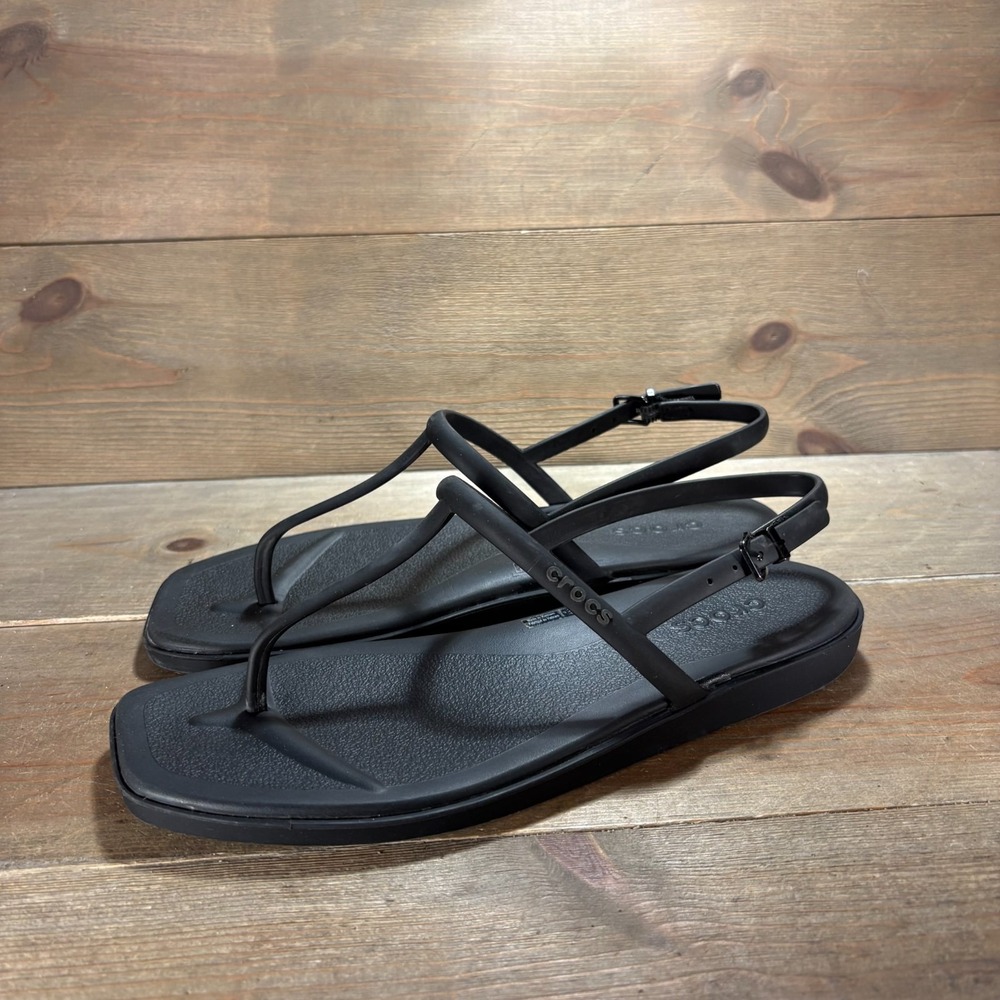 Crocs miami Womens size 8 shoes Black Rubber T Strap Buckle Ankle Strap sandals
